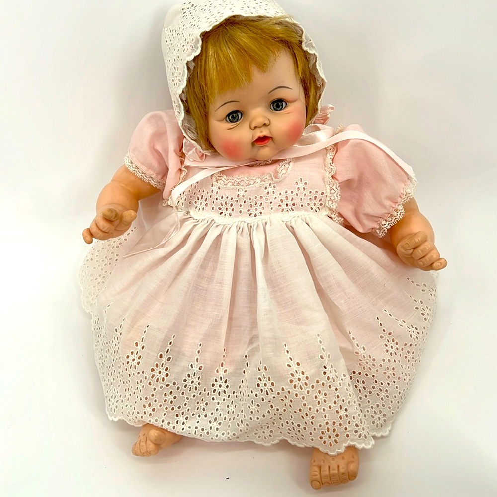 1960’s Madame Alexander Baby McGuffey 19” Blonde Eyelet Dress Vintage Collector